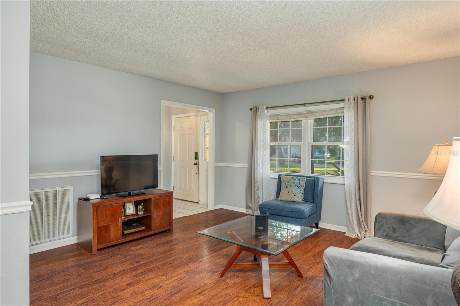 Image 7 of 40 For 1330 Spring Court