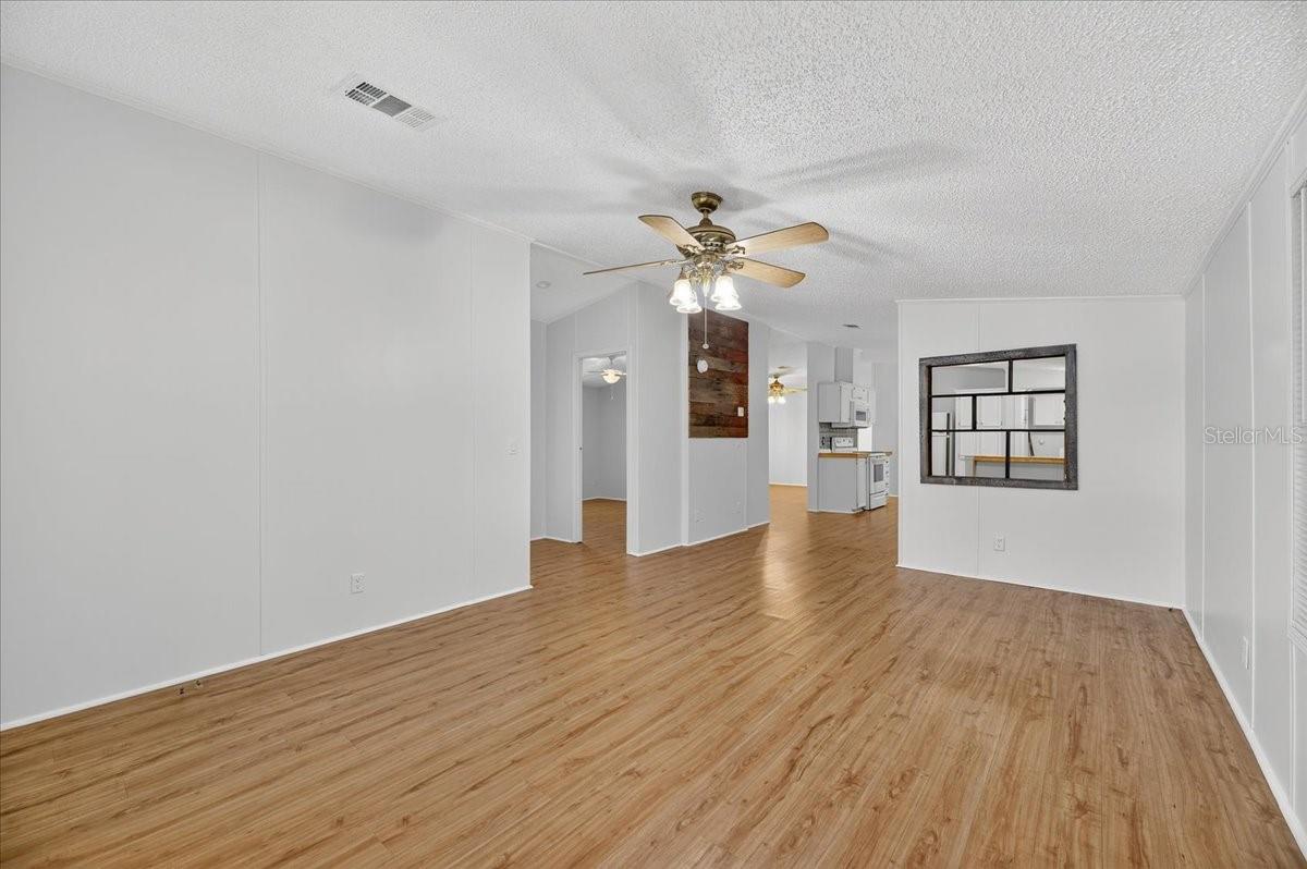 Image 26 of 74 For 6211 Woodale Drive