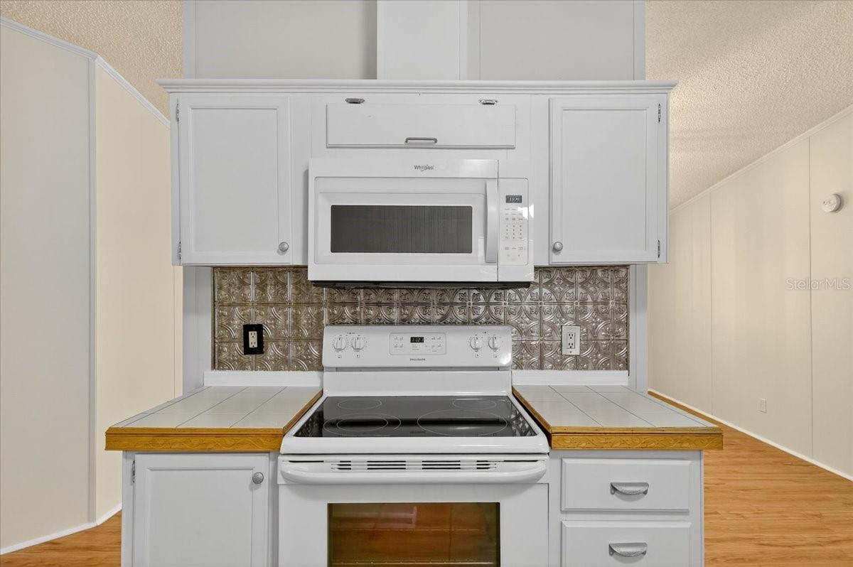 Image 34 of 74 For 6211 Woodale Drive