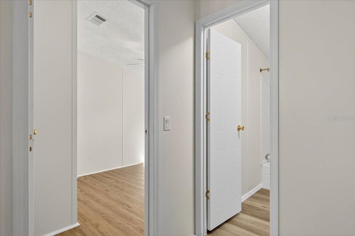 Image 36 of 74 For 6211 Woodale Drive