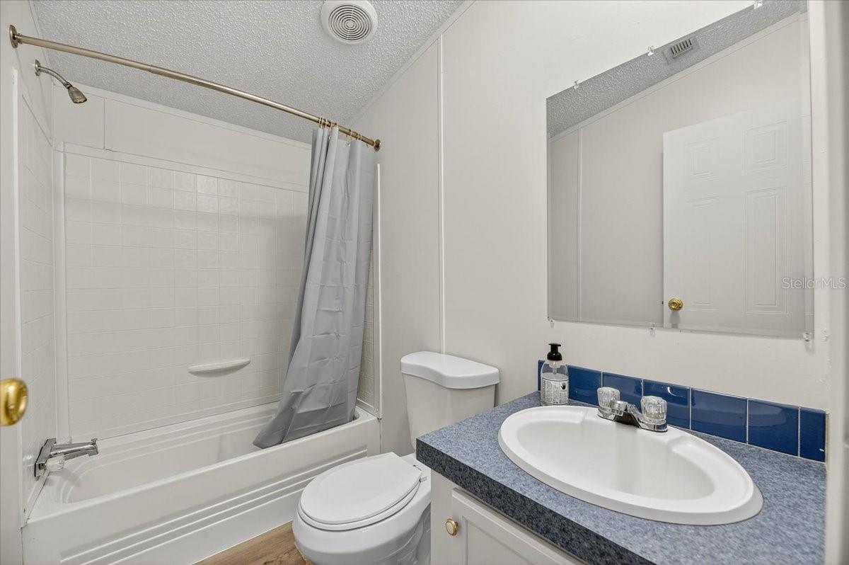 Image 42 of 74 For 6211 Woodale Drive