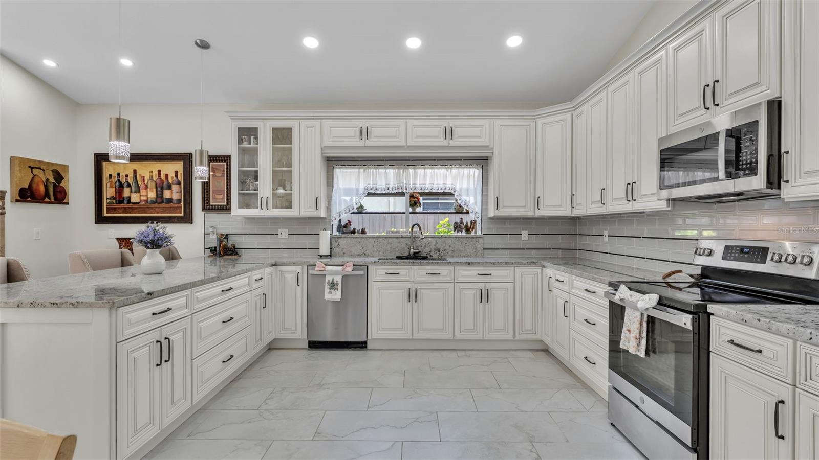 Image 44 of 78 For 8710 Tantallon Circle