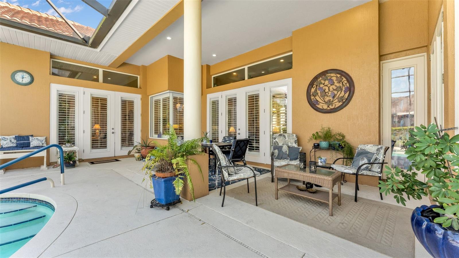 Image 11 of 85 For 237 Mclean Point