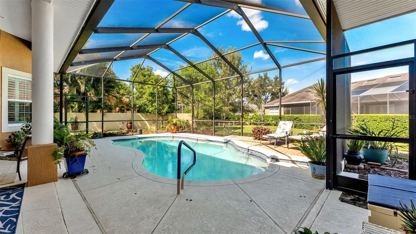 Image 14 of 85 For 237 Mclean Point