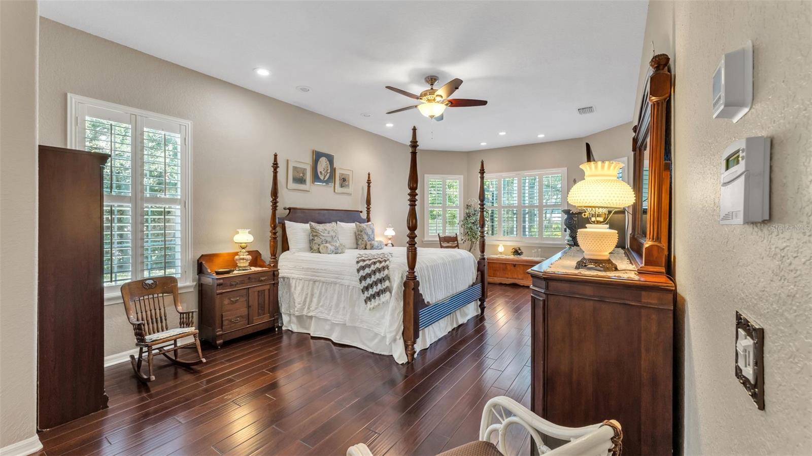 Image 27 of 85 For 237 Mclean Point