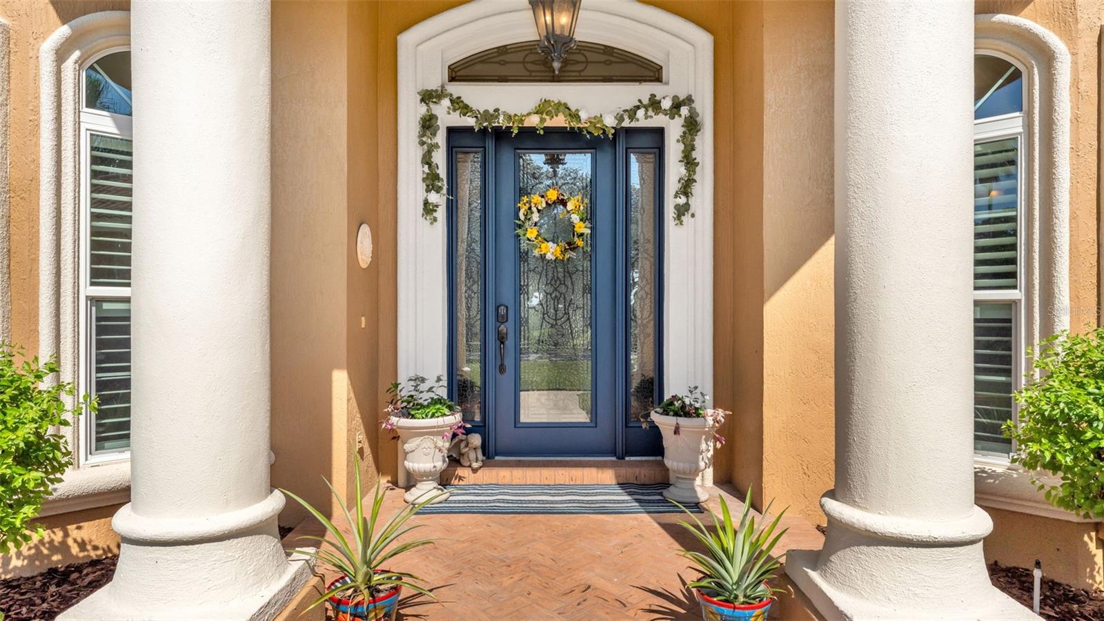 Image 4 of 85 For 237 Mclean Point