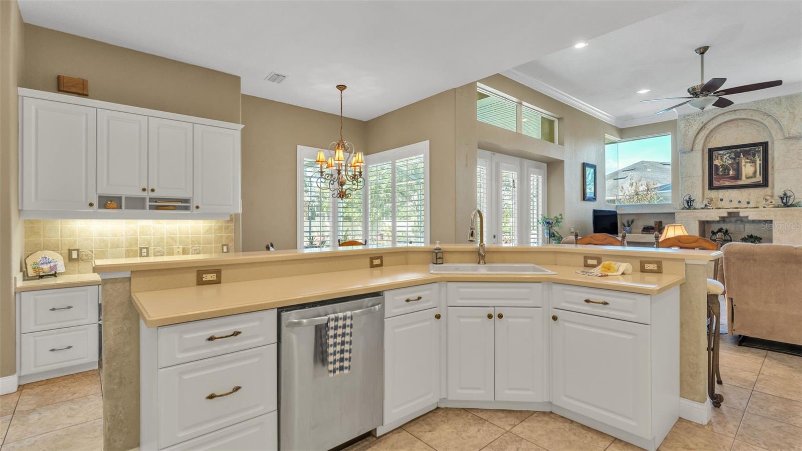 Image 41 of 85 For 237 Mclean Point