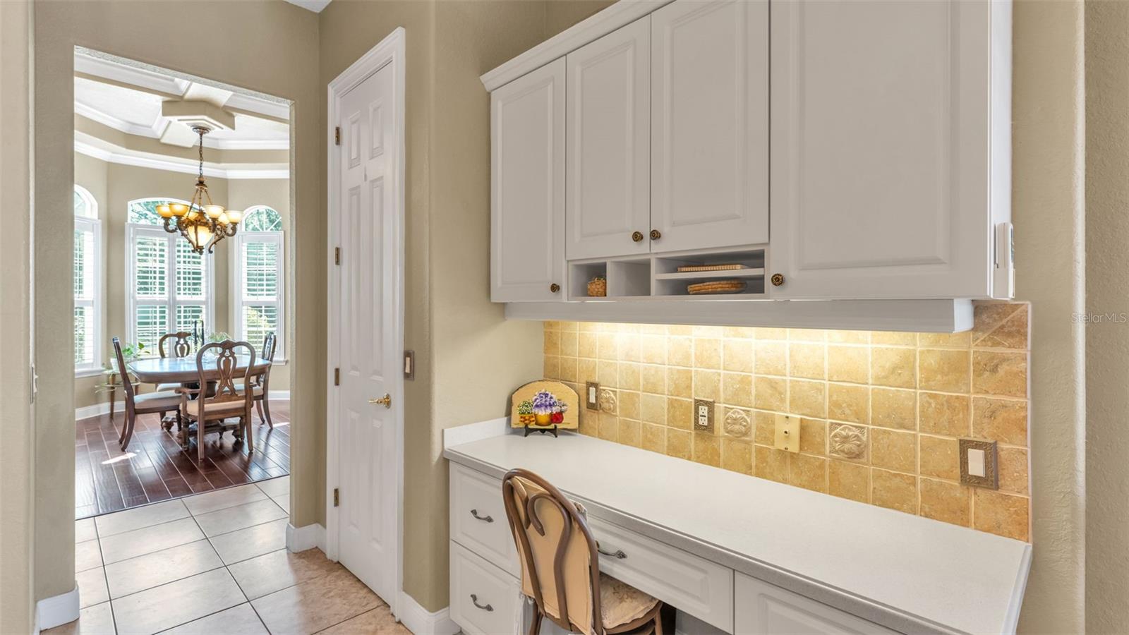 Image 47 of 85 For 237 Mclean Point