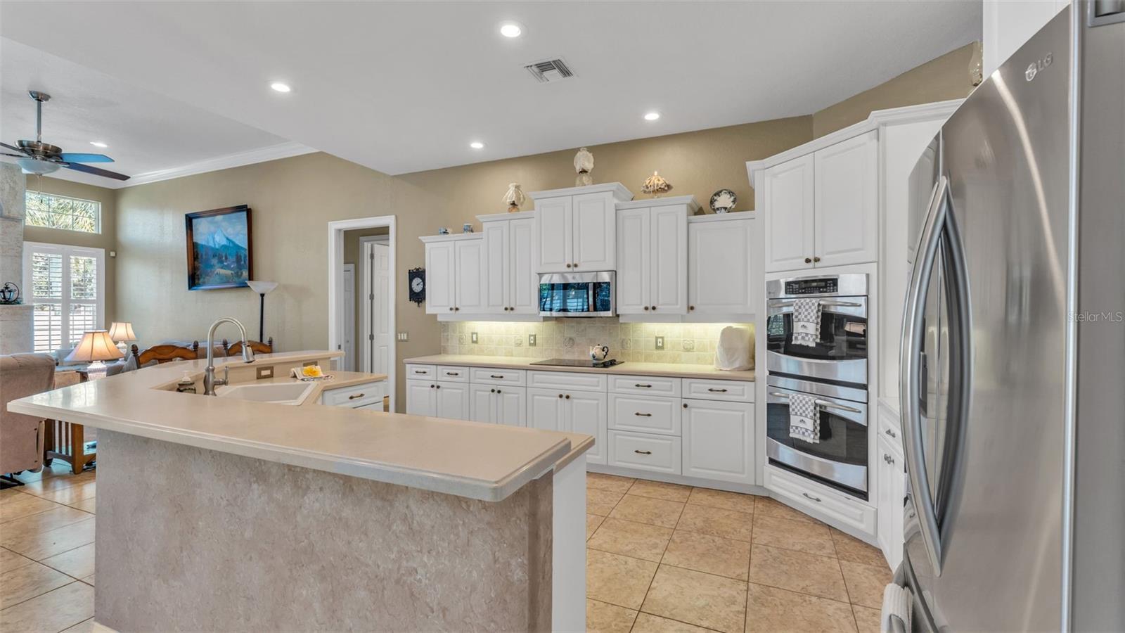 Image 48 of 85 For 237 Mclean Point