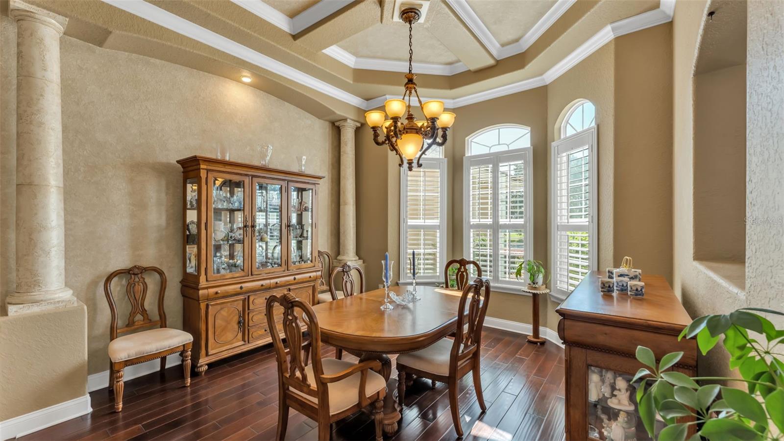 Image 58 of 85 For 237 Mclean Point