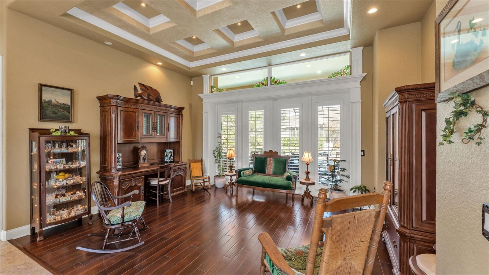 Image 61 of 85 For 237 Mclean Point