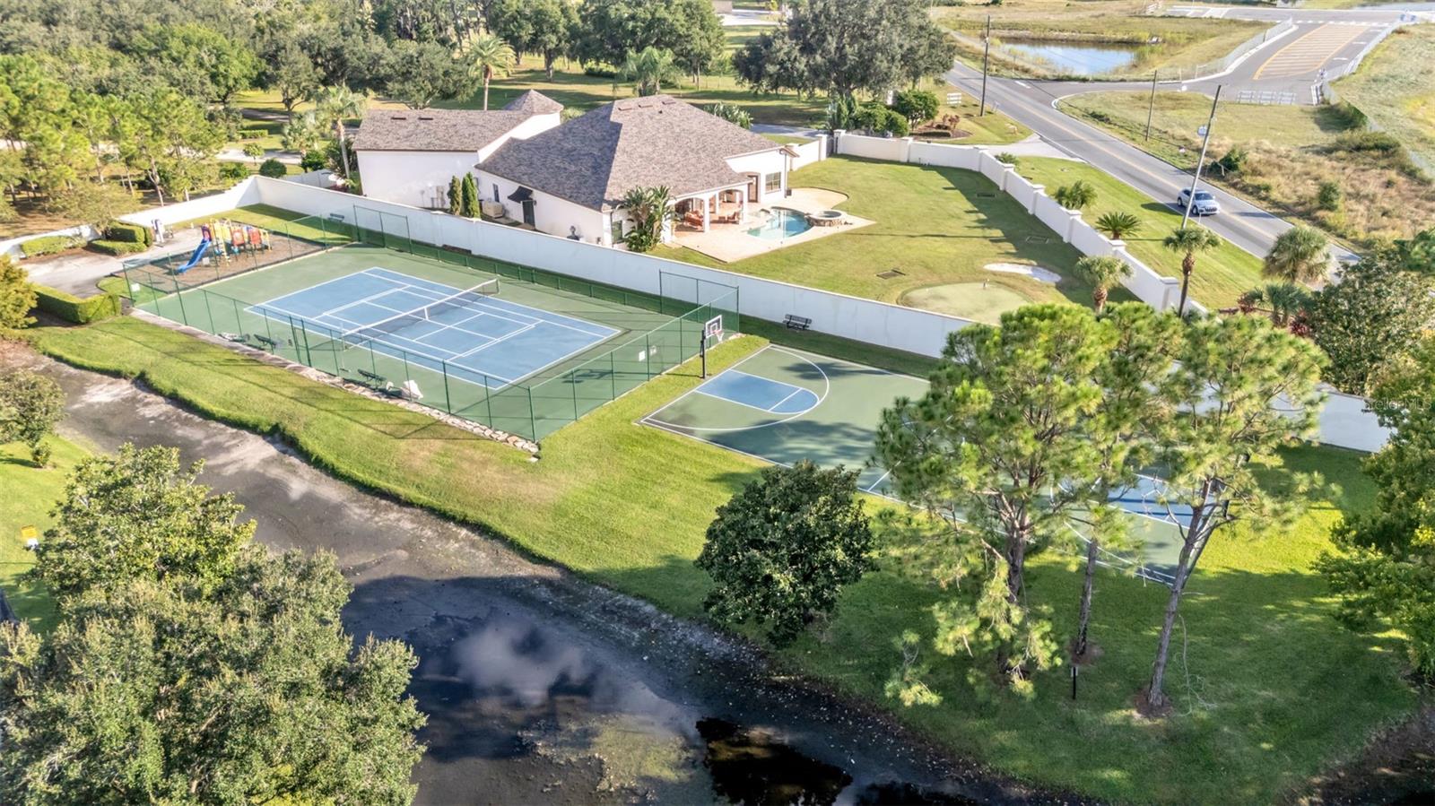 Image 74 of 85 For 237 Mclean Point