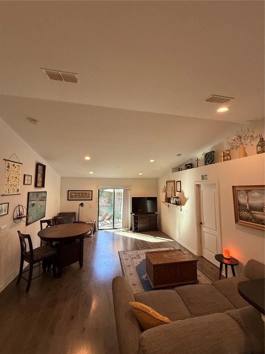 Image 17 of 24 For 1841 Wallace Manor Lane