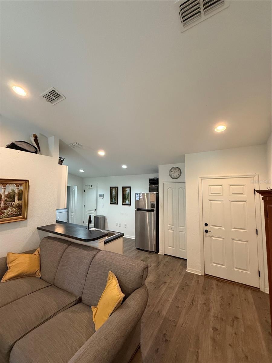 Image 18 of 24 For 1841 Wallace Manor Lane