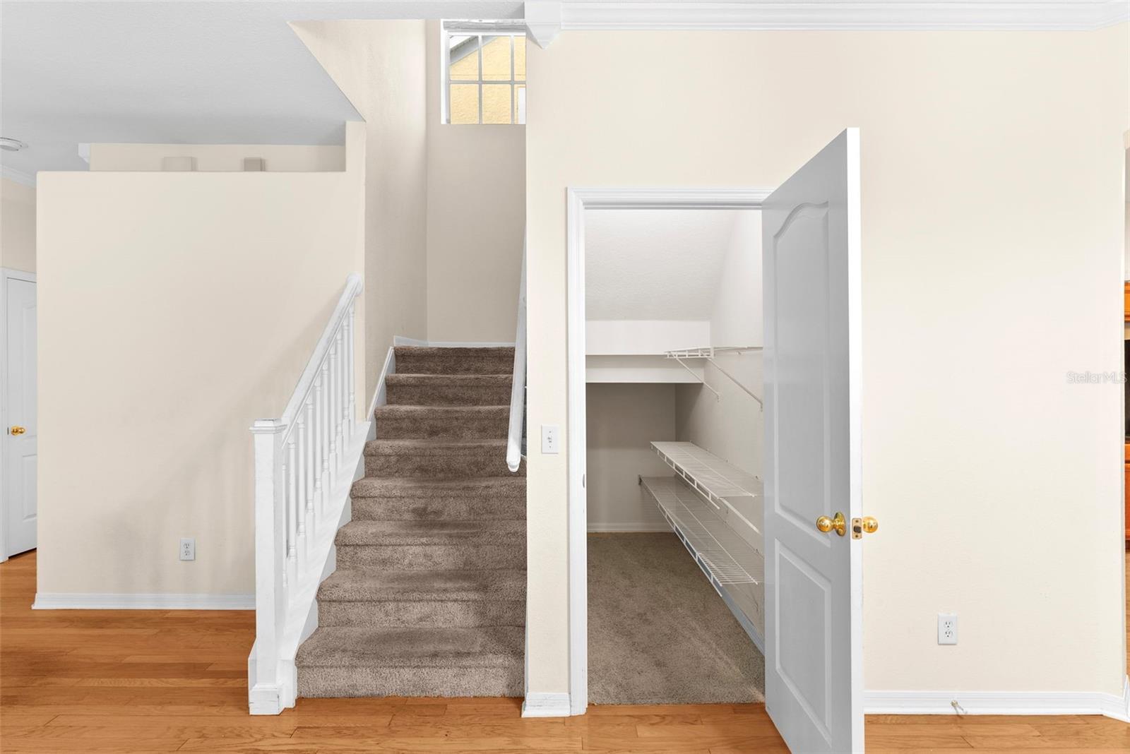 Image 11 of 22 For 10806 Spring Mountain Place