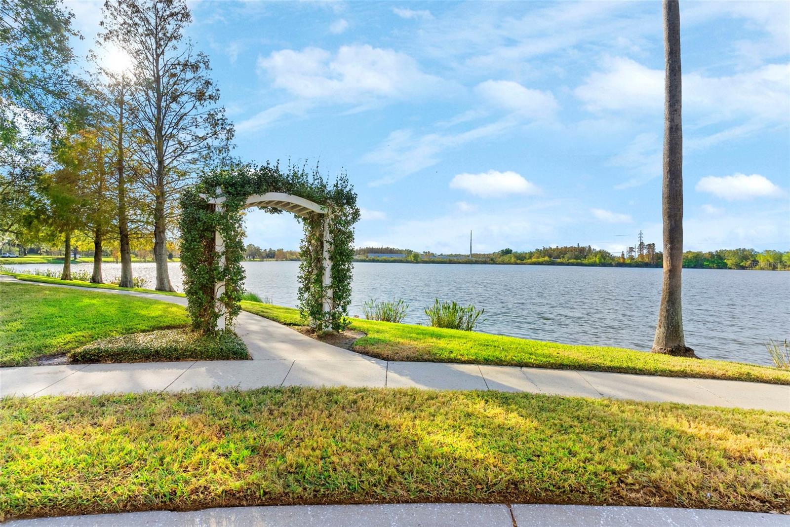 Image 17 of 22 For 10806 Spring Mountain Place