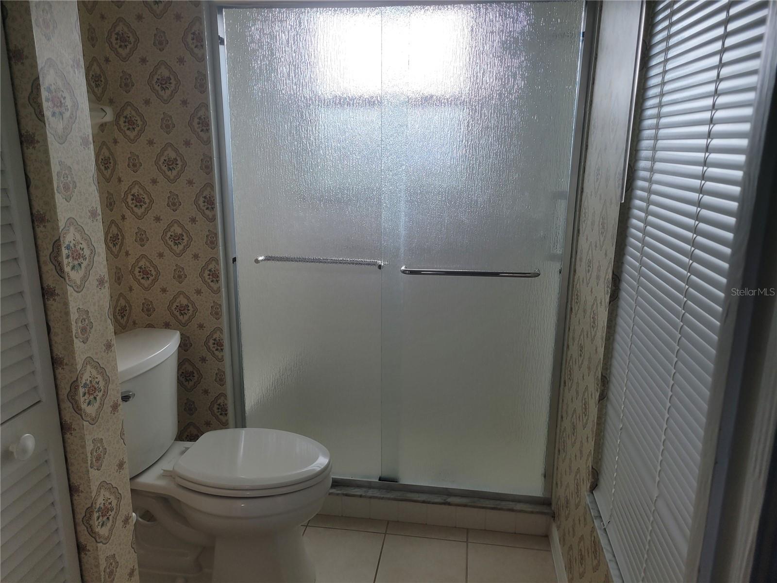 Image 2 of 5 For 6087 Kittiwake Drive