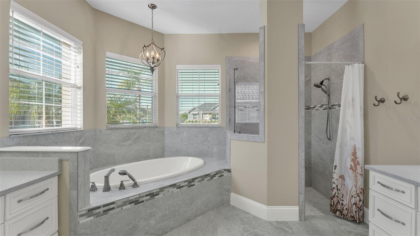 Image 20 of 57 For 6553 Heritage Park Place