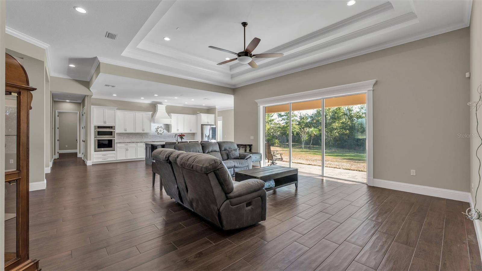 Image 27 of 57 For 6553 Heritage Park Place