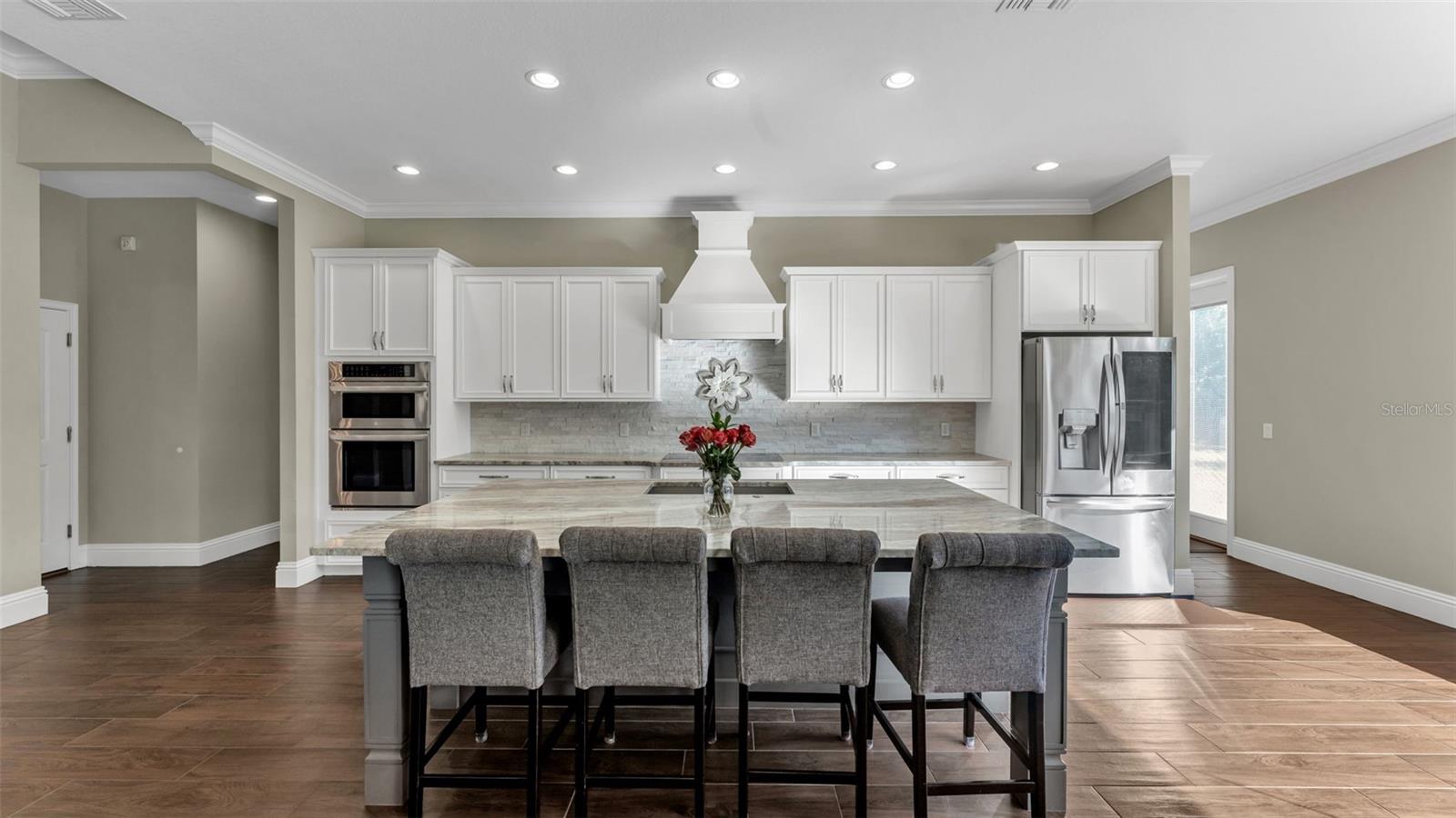 Image 6 of 57 For 6553 Heritage Park Place