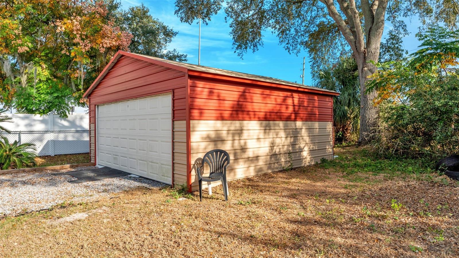 Image 5 of 39 For 427 El Dorado Street