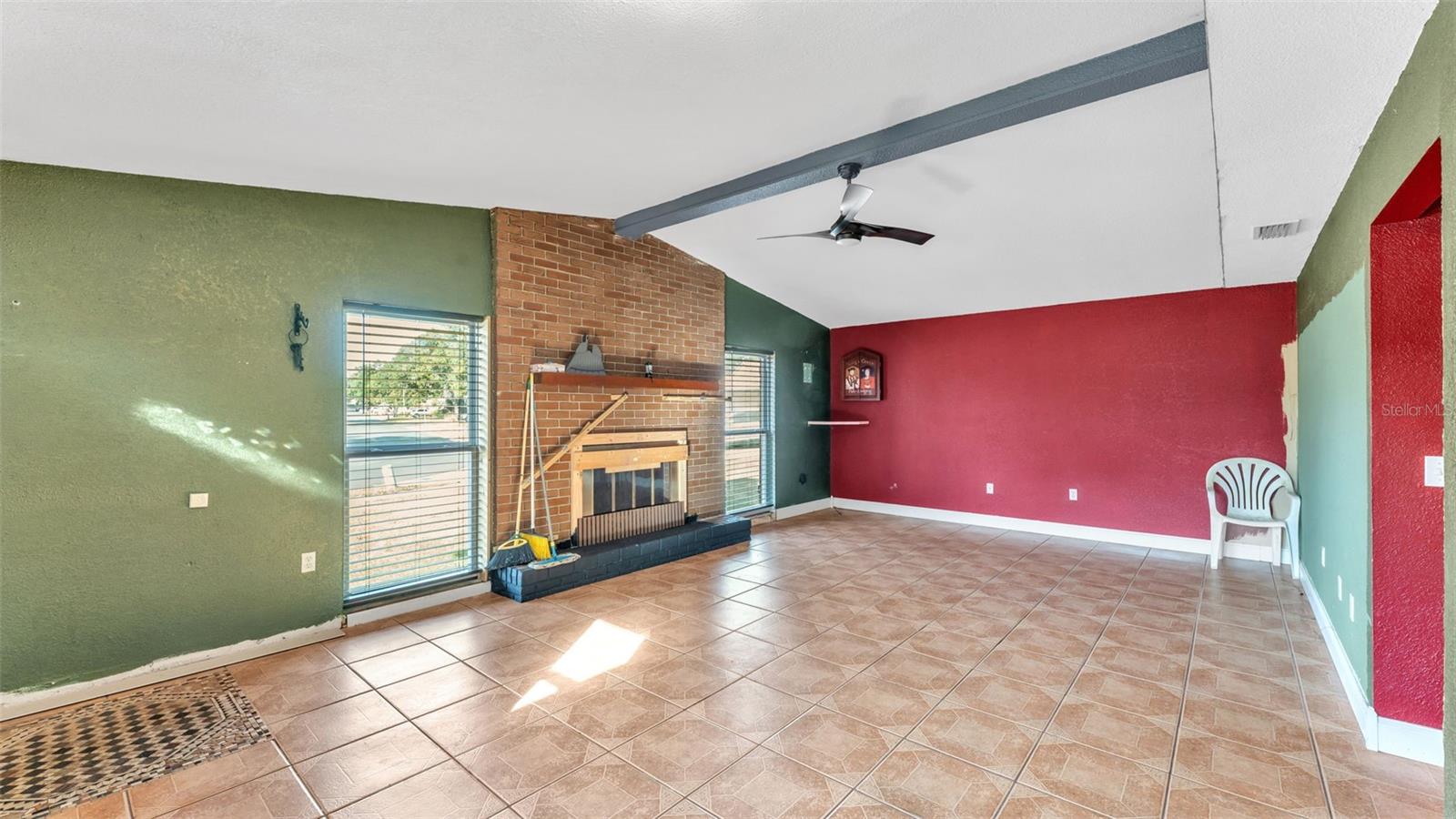 Image 8 of 39 For 427 El Dorado Street