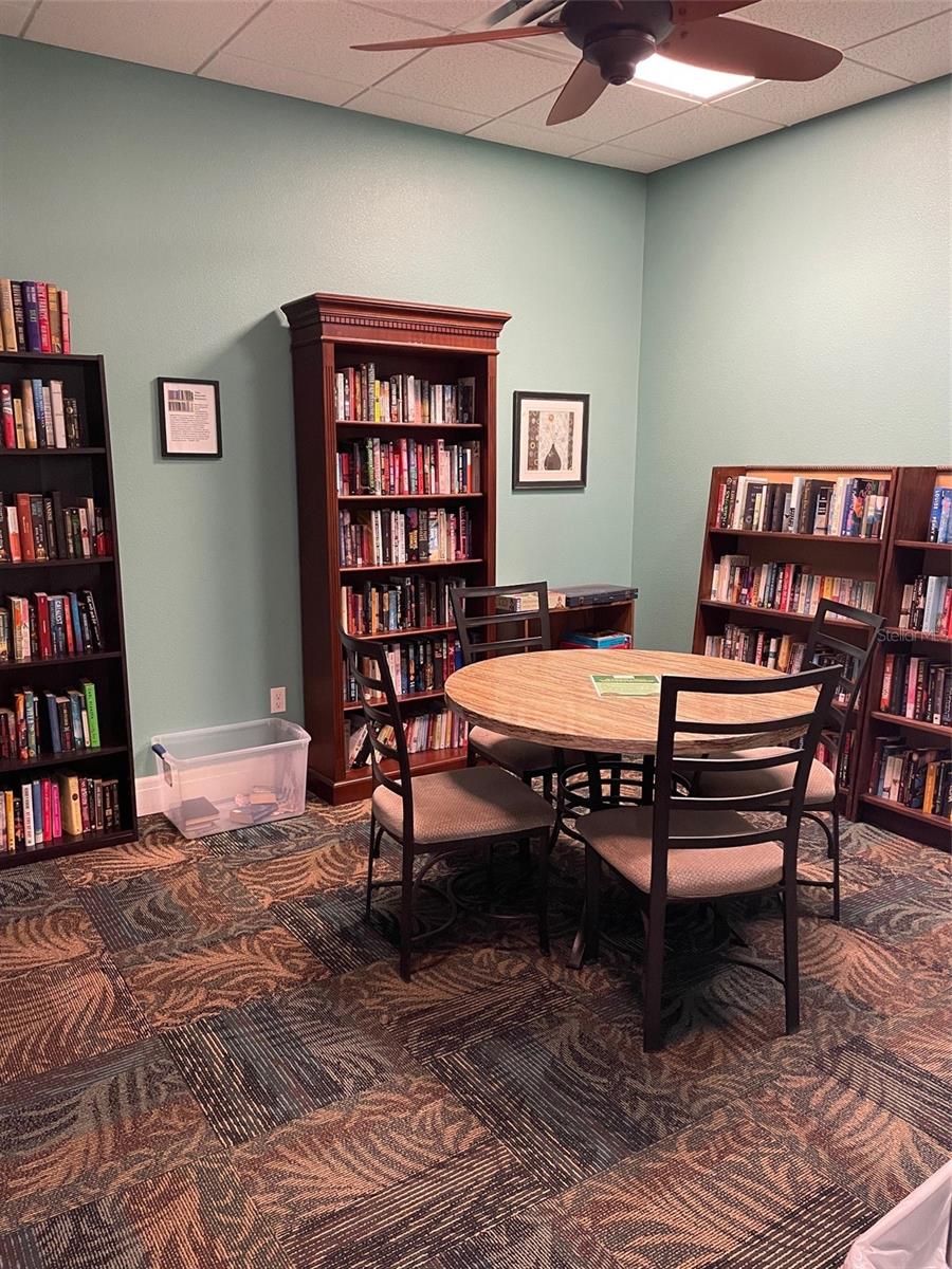 Image 36 of 42 For 213 Sea Horse Drive Se B