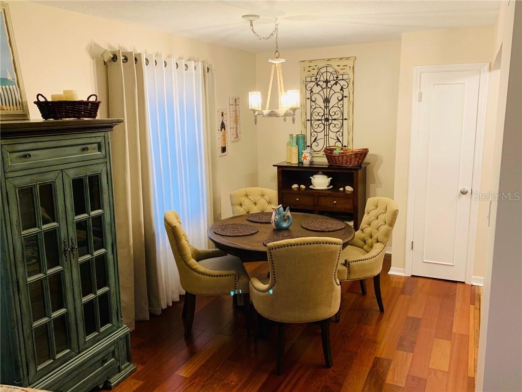 Image 4 of 42 For 213 Sea Horse Drive Se B