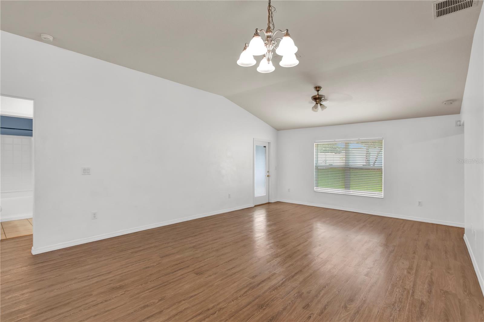 Image 11 of 22 For 3828 Hampton Hills Drive