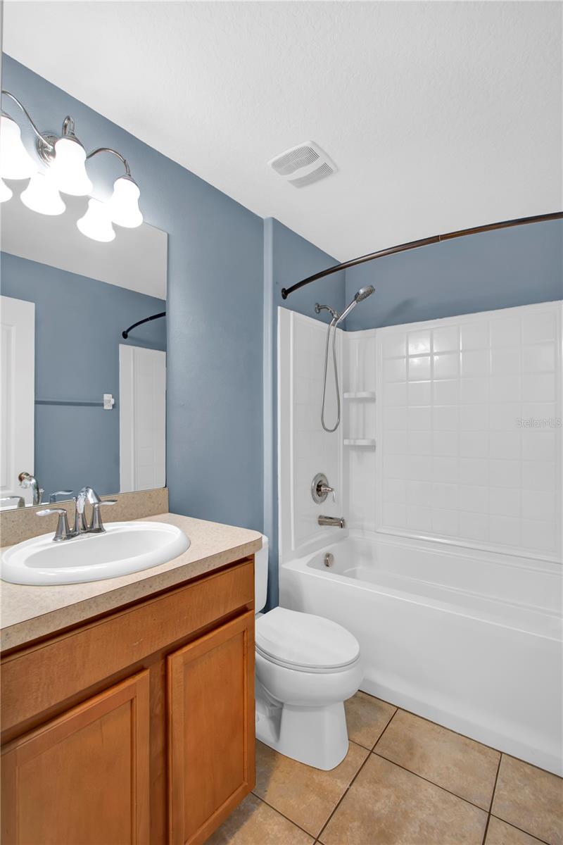 Image 17 of 22 For 3828 Hampton Hills Drive