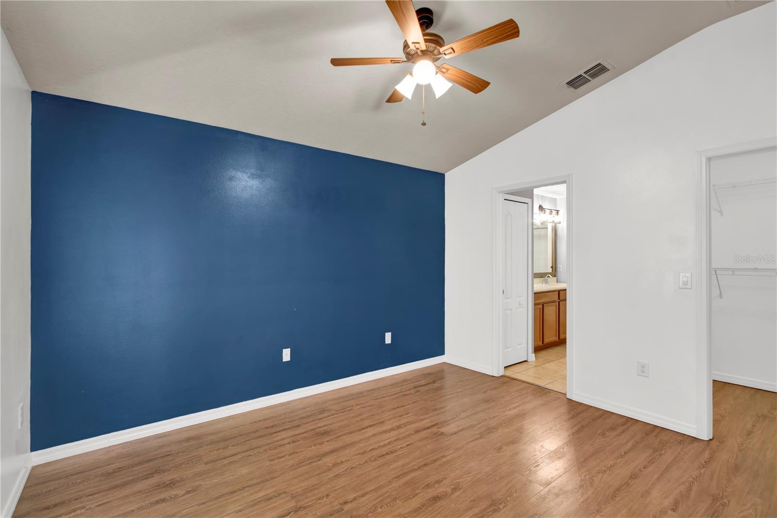 Image 19 of 22 For 3828 Hampton Hills Drive