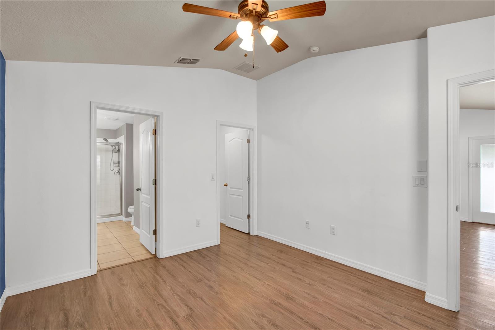 Image 20 of 22 For 3828 Hampton Hills Drive