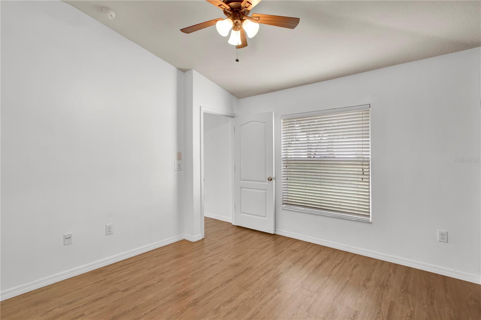 Image 21 of 22 For 3828 Hampton Hills Drive