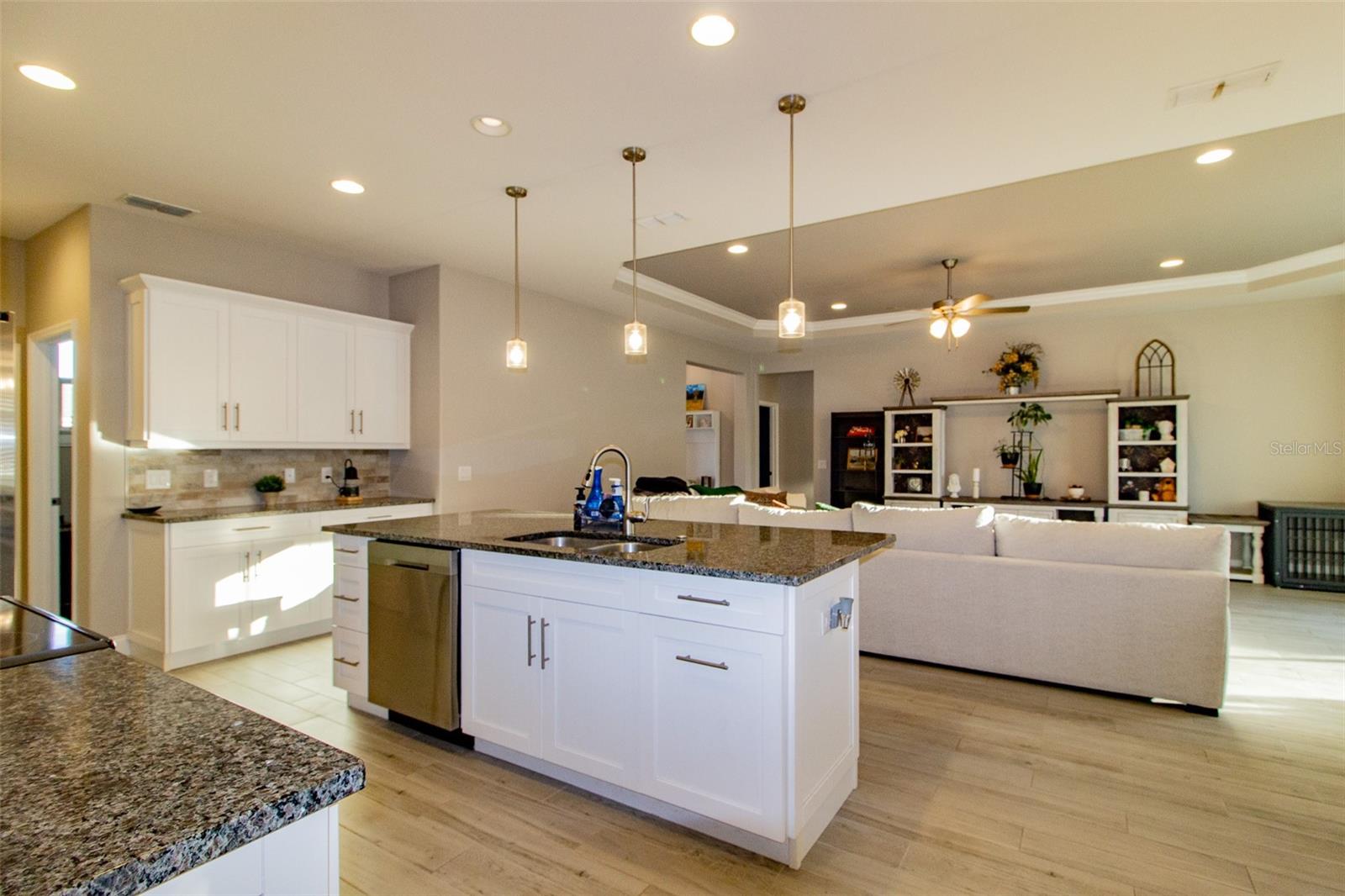 Image 18 of 49 For 5023 Ridgefield Lane