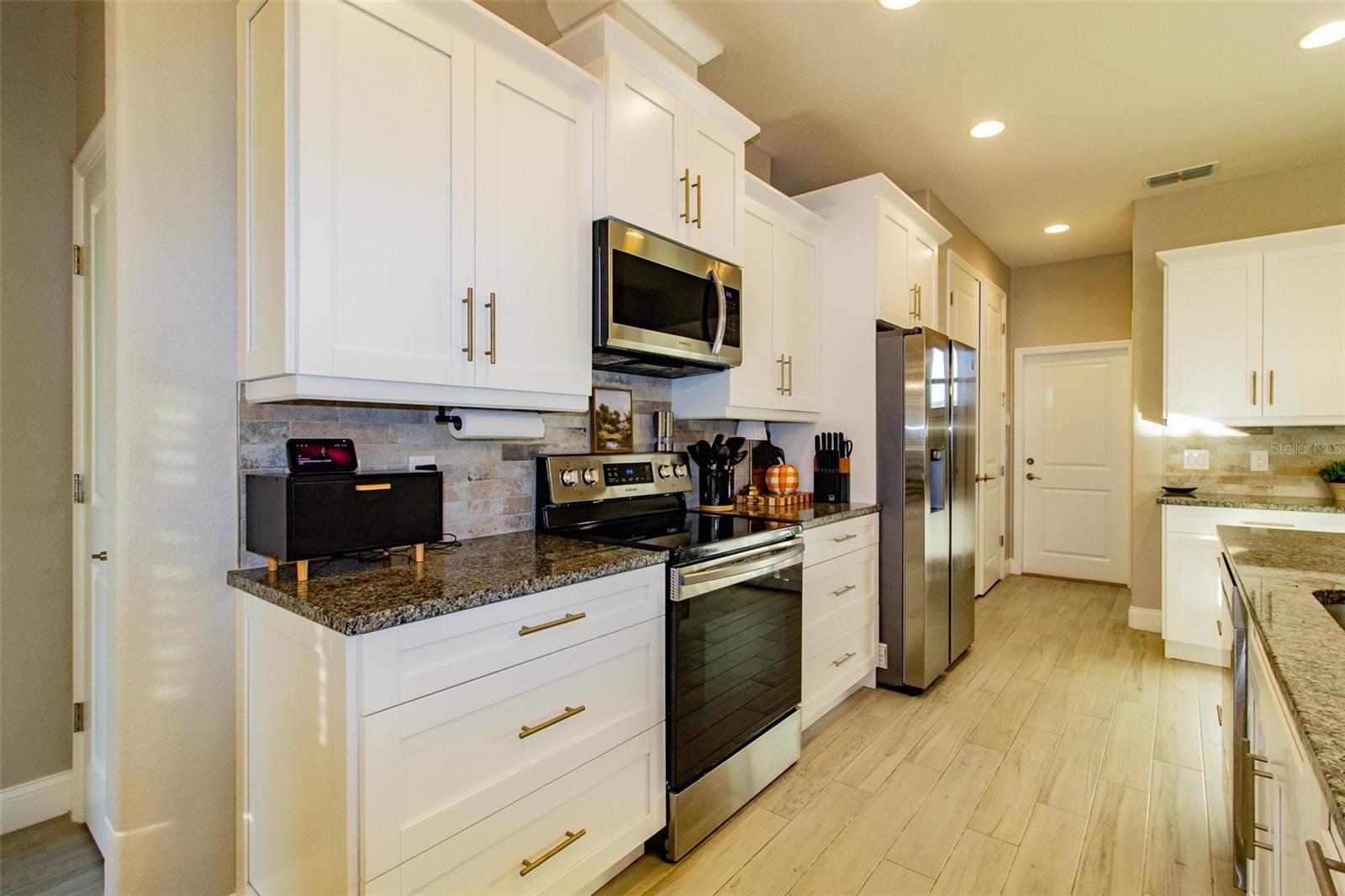 Image 19 of 49 For 5023 Ridgefield Lane