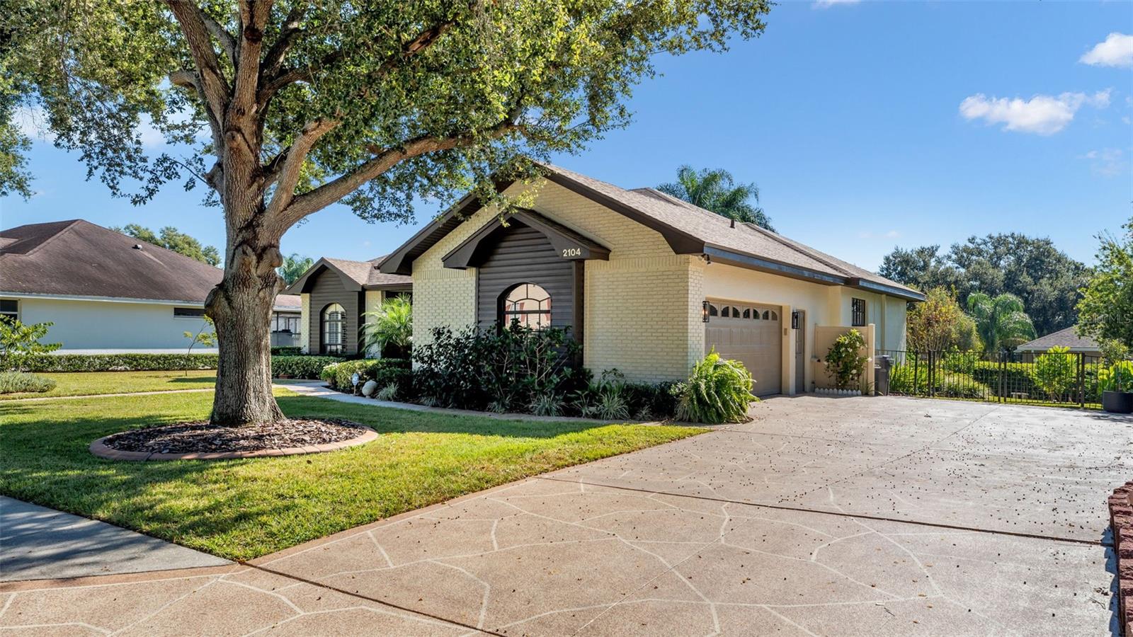 Image 2 of 57 For 2104 Longleaf Circle