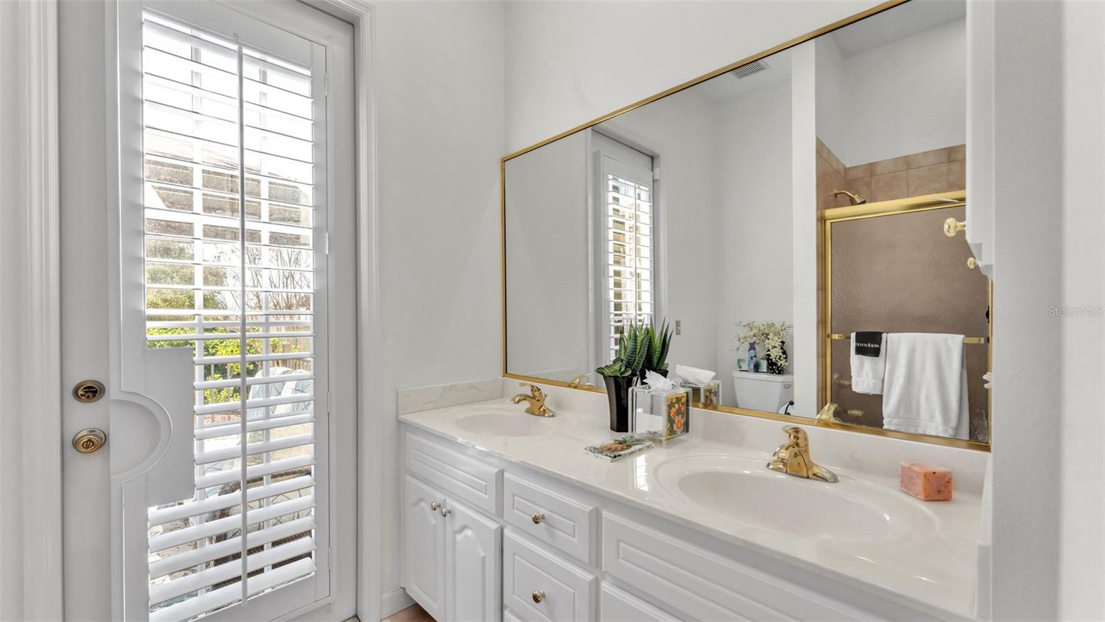 Image 34 of 57 For 2104 Longleaf Circle