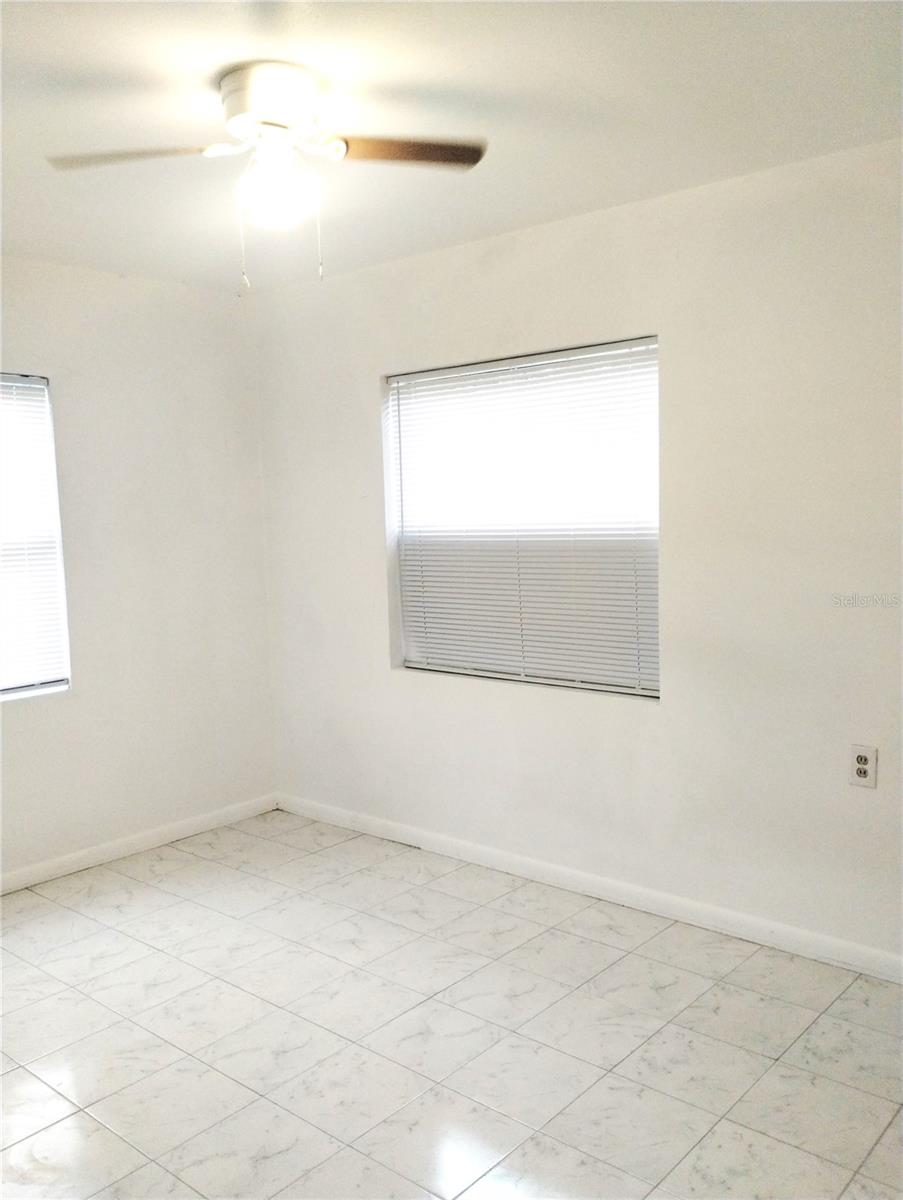 Image 3 of 11 For 147 Palm Drive