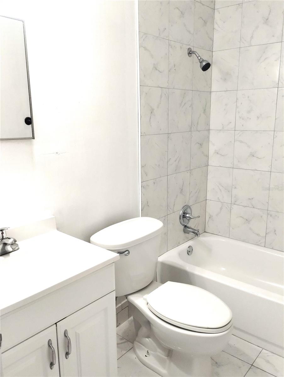 Image 4 of 11 For 147 Palm Drive