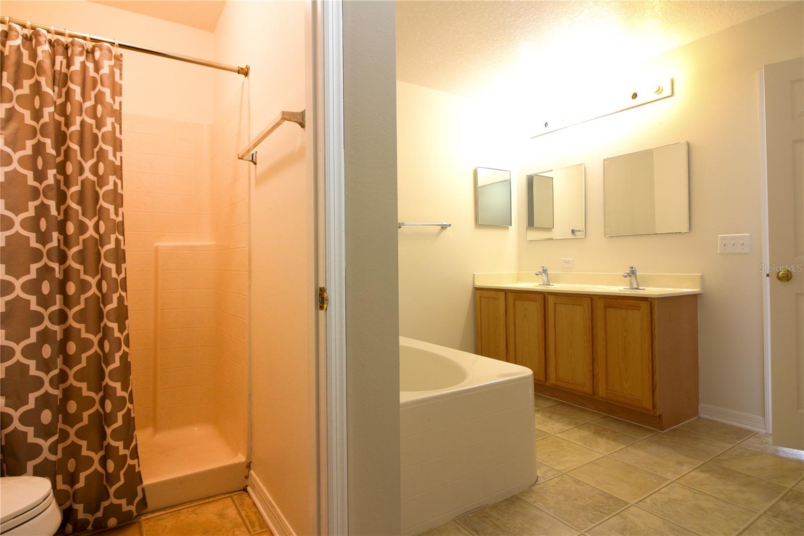 Image 19 of 26 For 1222 Myopia Hunt Club Drive