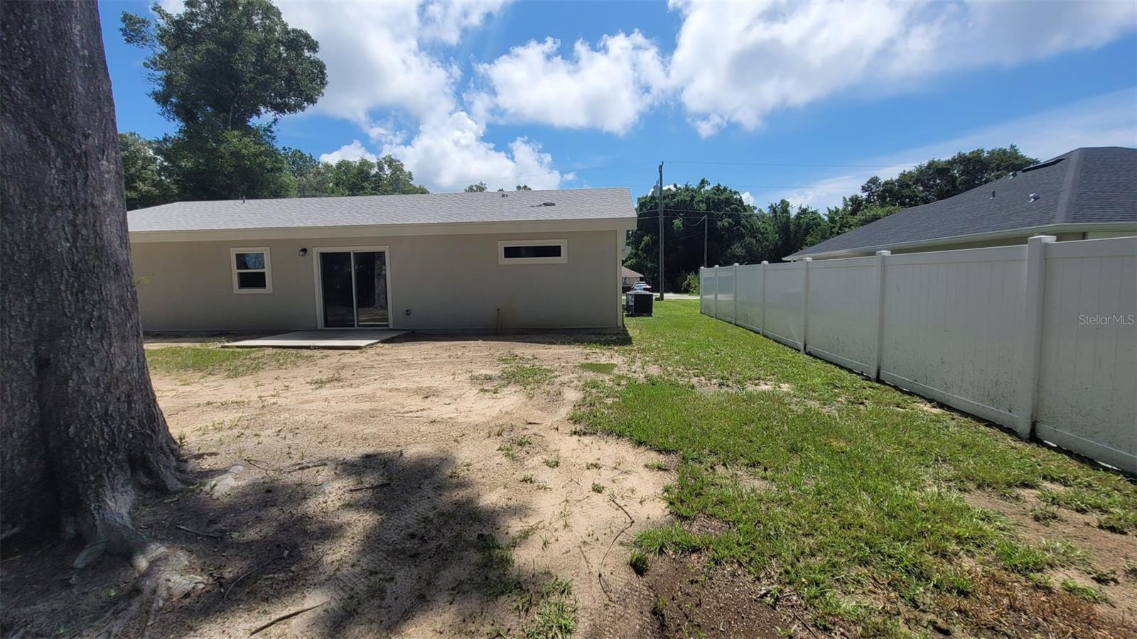 Image 19 of 26 For 13572 102nd Court