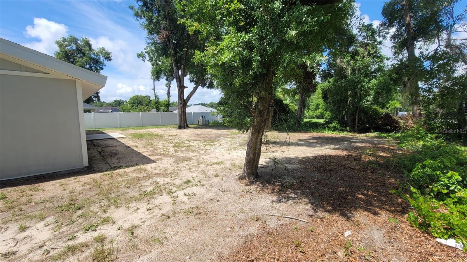 Image 20 of 26 For 13572 102nd Court