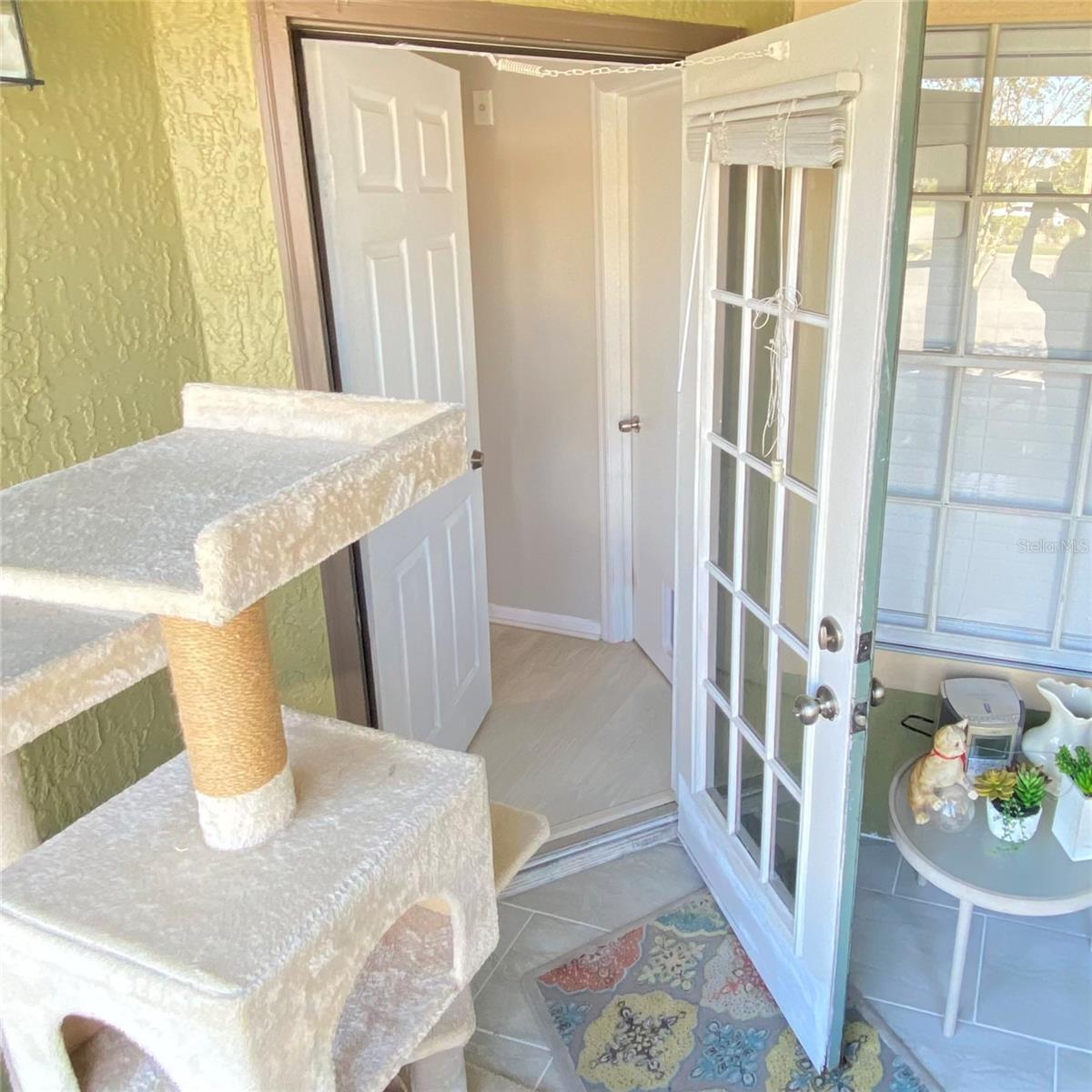 Image 23 of 38 For 429 Fountainhead Circle 121