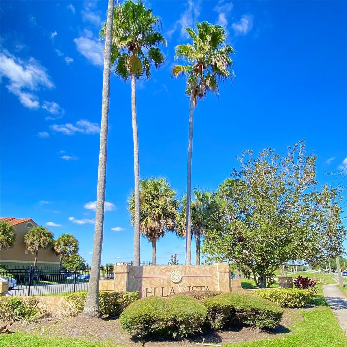 Image 31 of 38 For 429 Fountainhead Circle 121