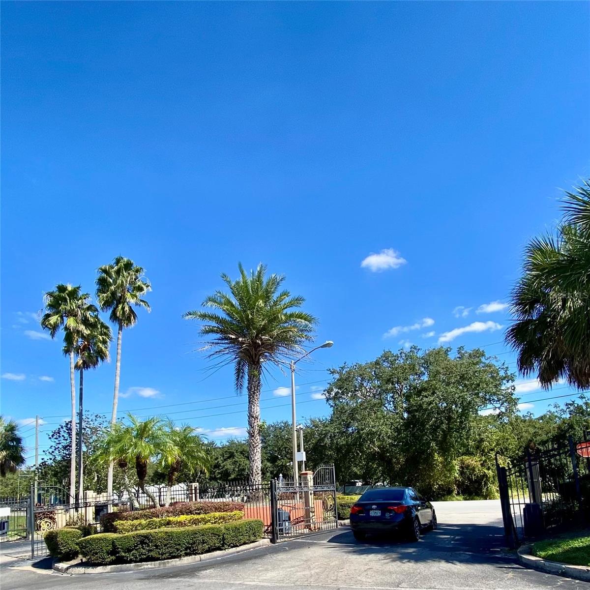 Image 33 of 38 For 429 Fountainhead Circle 121