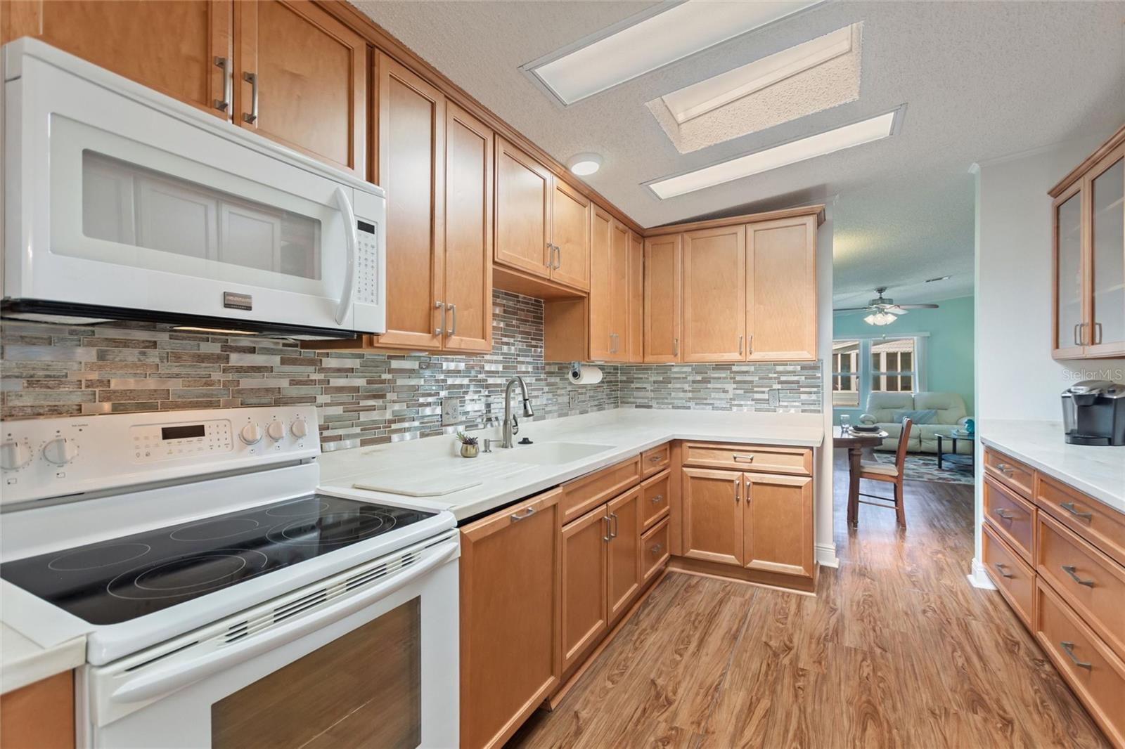 Image 17 of 53 For 249 Ramsgate Way