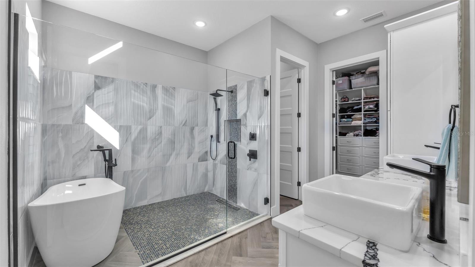 Image 32 of 60 For 1586 Martin Luther King Boulevard Ne