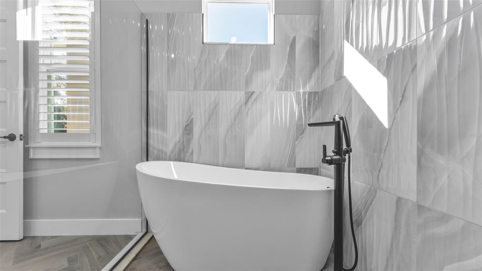 Image 35 of 60 For 1586 Martin Luther King Boulevard Ne