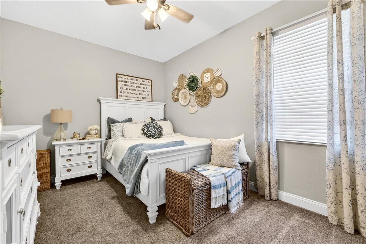 Image 32 of 51 For 3928 Sunnywood Circle