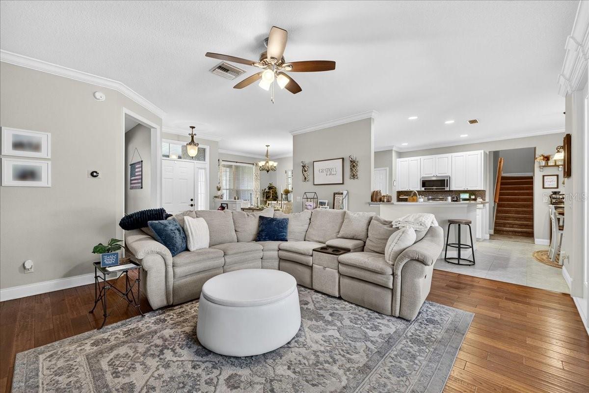 Image 9 of 51 For 3928 Sunnywood Circle